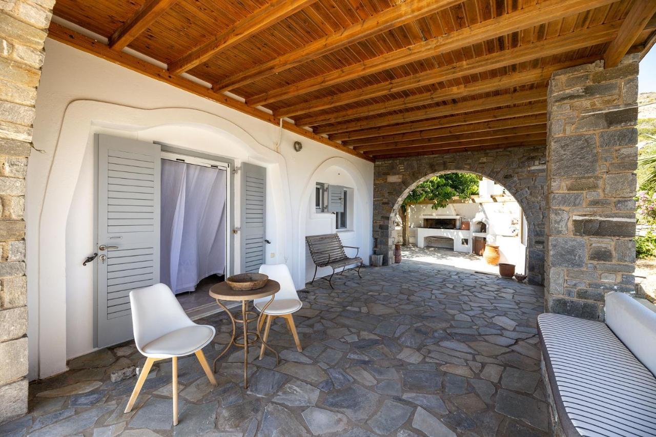 Daphne'S Lux Villa Paraspori  Exterior photo